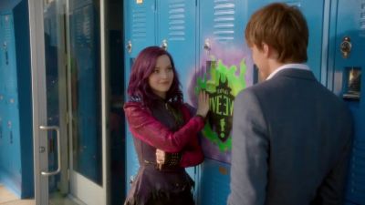              -HEY!
             -HEY. - Descendants
