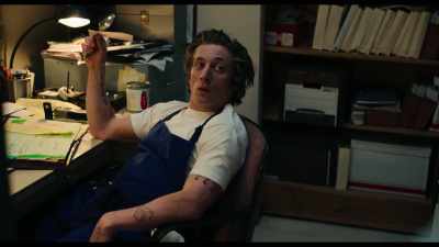 -Hey.
-Hey. - The Bear