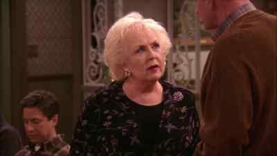 Hey. Hey. - Everybody Loves Raymond