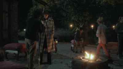 - Hey.
- Hey. - Coroner