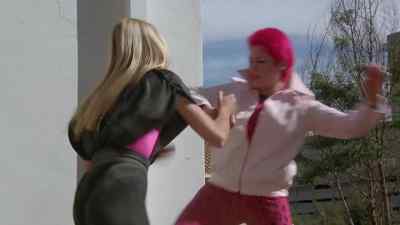 - Hey, hey somebody,
open up over here. - Kill and Kill Again