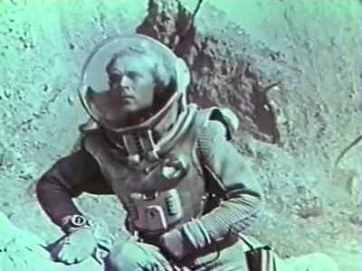 Hey! Hey, watch that! - Voyage to the Planet of Prehistoric Women