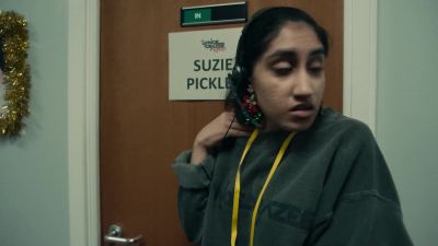 - Hey. Hi. - Hey, Suzie. - I Hate Suzie