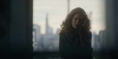 - Hey.
- Hi. It's a madhouse. - The Undoing