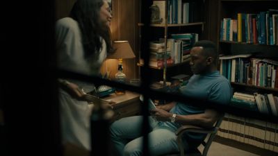 - Hey!
- Hi. - True Detective