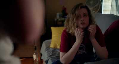 - Hey.
- Hi. - I Used to Go Here