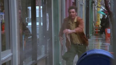 Hey, hold that bus! - Seinfeld