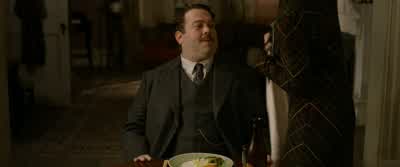 Hey, honey. - Fantastic Beasts: The Crimes of Grindelwald