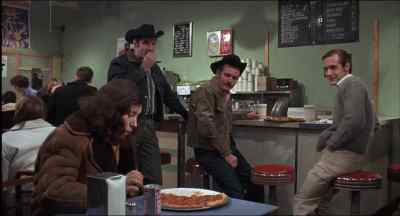 Hey, honey. What happened
to your long-haired girlfriend? - Alice's Restaurant