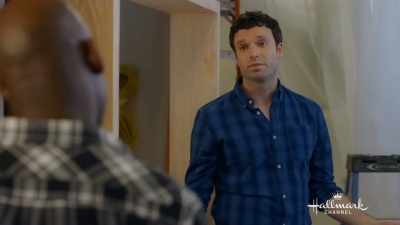 Hey, I couldn't find
those knobs that you wanted, - Eight Gifts of Hanukkah