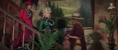 - Hey, I don't remember hiring you. - Hannie Caulder