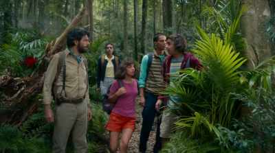 Hey. I found one of
those red loops. - Dora and the Lost City of Gold