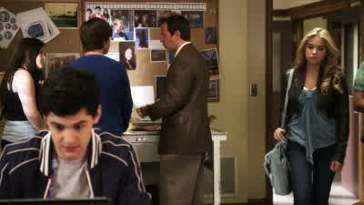 Hey. I got a message you wanted to see me. - Pretty Little Liars