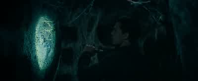 Hey, I got an arrow pointing this way. - Uncharted