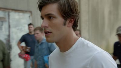 Hey, I got what's on the list. - Under the Dome