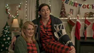 Hey, I hate to throw a wrench
into the celebration, - Flipping for Christmas