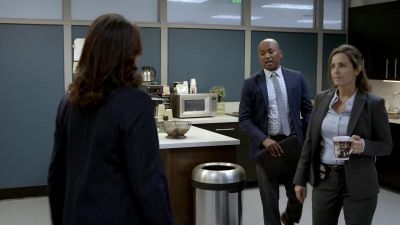 Hey, I heard you saw Powers. - Bosch