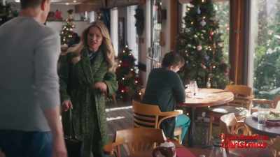 - Hey! I hope I didn't keep
you waiting, - My Christmas Hero