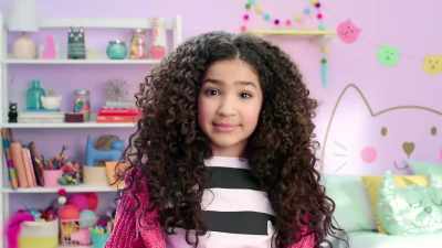 Hey! I was just about to try
a new hairstyle. - Gabby's Dollhouse