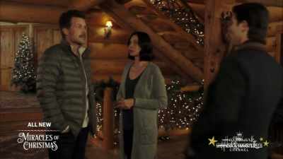 Hey, I know we said
we'd do dinner tonight, - Meet Me at Christmas