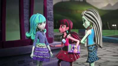 Hey, I like alone time, too! (LAUGHS) - Monster High: Electrified