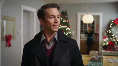 Hey, I think I know your cousin. - Sharing Christmas
