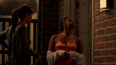 Hey, I think something's wrong
with Shonda. - Black Lightning