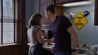Hey, I tried you last night. - Chicago P.D.