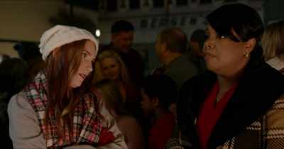 Hey, Ian said he'd be
here, he'll be here. - Christmas at Xander Point