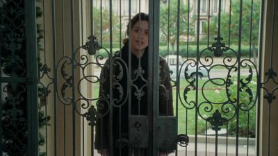 Hey. I'm here to see Kate. - You're Not You