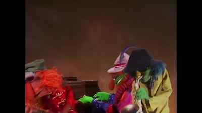♪ Hey, I'm just a lonesome baby ♪ - The Muppet Show