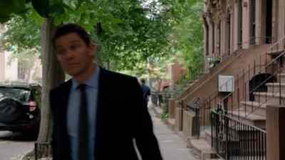 Hey, I'm Noah Solloway.
Sorry I'm late. - The Affair