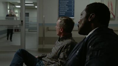 Hey, this is him. - Chicago Fire