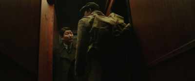 Hey! It's dangerous
to keep meeting like this! - The Age of Shadows