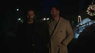 Hey, it's, it's rare to find
a spark, Wilde. Really rare. - The Holiday Exchange