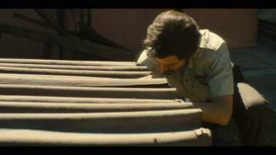 Hey, it's me. I'm going to open the door. - Narcos: Mexico