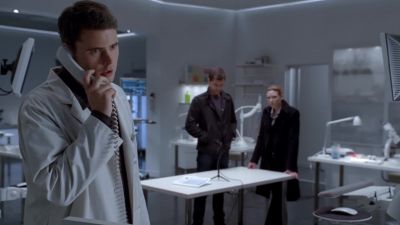 Hey, it's me. - Fringe