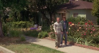 Hey it's Mrs Crabbleman She'll give us a ride - Dude, Where's My Car?