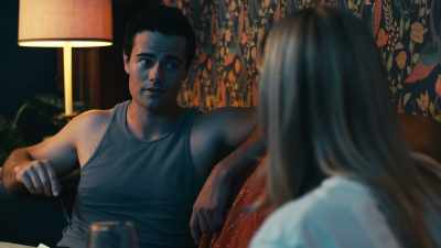Hey, it's not just me - Your Boyfriend Is Mine