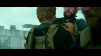 Hey! It's not the time! The enemy is still out there! Let's go! - 13 Hours: The Secret Soldiers of Benghazi