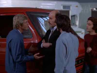 Hey, it's okay, Al.
Come on. - The Streets of San Francisco