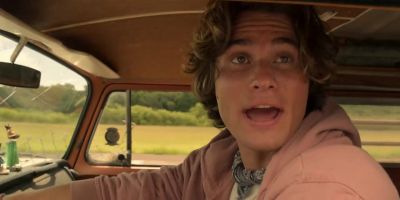 - -Hey! It's okay! It's okay. - Outer Banks