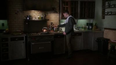 Hey. I've got
something to show you. - Elementary