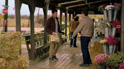 - Hey, Jake!
- Oh, hey. - Love’s Sweet Recipe