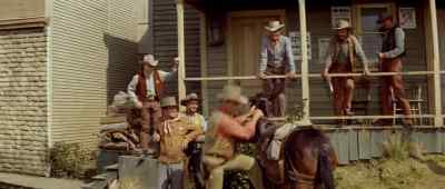 Hey, Jake, that's a pretty
good-looking mount you got there. - The Comancheros