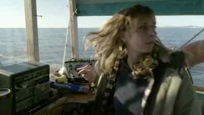 Hey, Jane,
wanna pull up his umbilical? - Bering Sea Gold