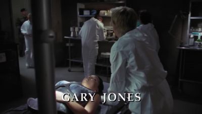 - Hey, Janet.
- Hey. How's the new toy? - Stargate SG-1