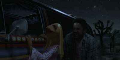 - Hey, Janice! I'm so sorry to interrupt...
- You look so... - The Muppets Mayhem