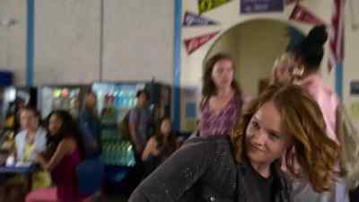 Hey, Janie, how's it going? - Santa Clarita Diet