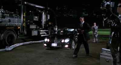 Hey, Jay, wait up. - Men in Black II